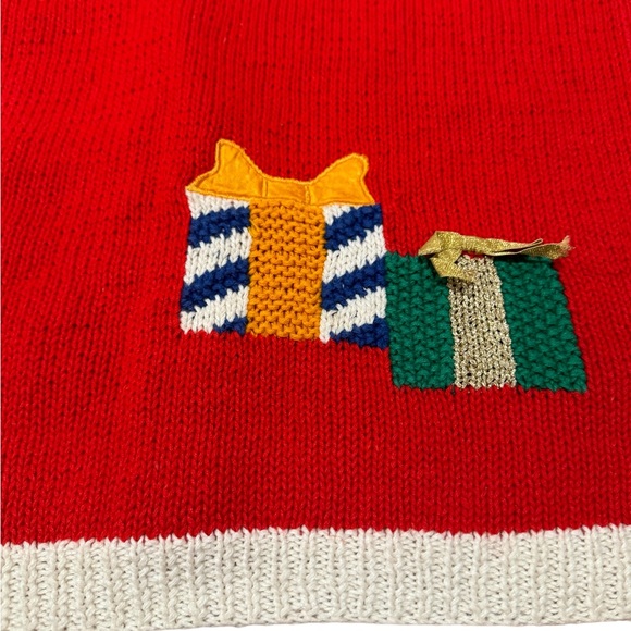 TALBOTS Vintage Hand Knit Christmas Cardigan - Picture 7 of 11